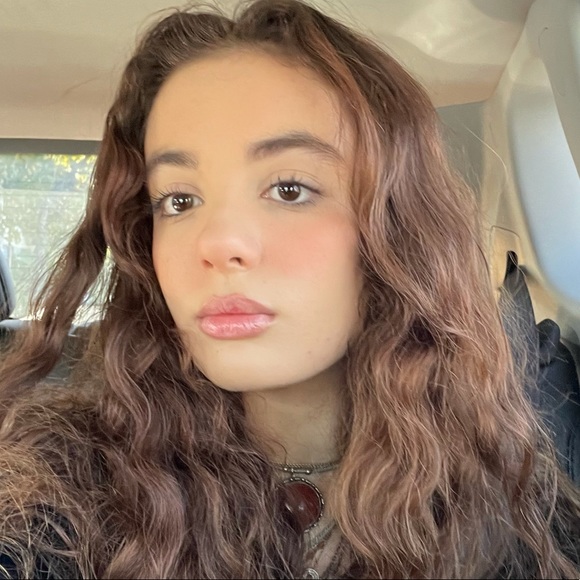 Georgia Belle 🧚‍♀️🤎 - Picture 2 of 2